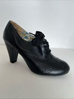 American Eagle Oxford Wing Tip Lace Up Pumps Sz 9.5 black High Heel Shoes